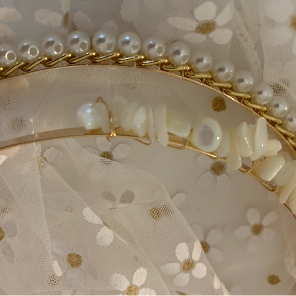New Dainty Beachy Crystal Chip Shell & Pearl Headband Set🐚🐚 - Picture 9 of 10